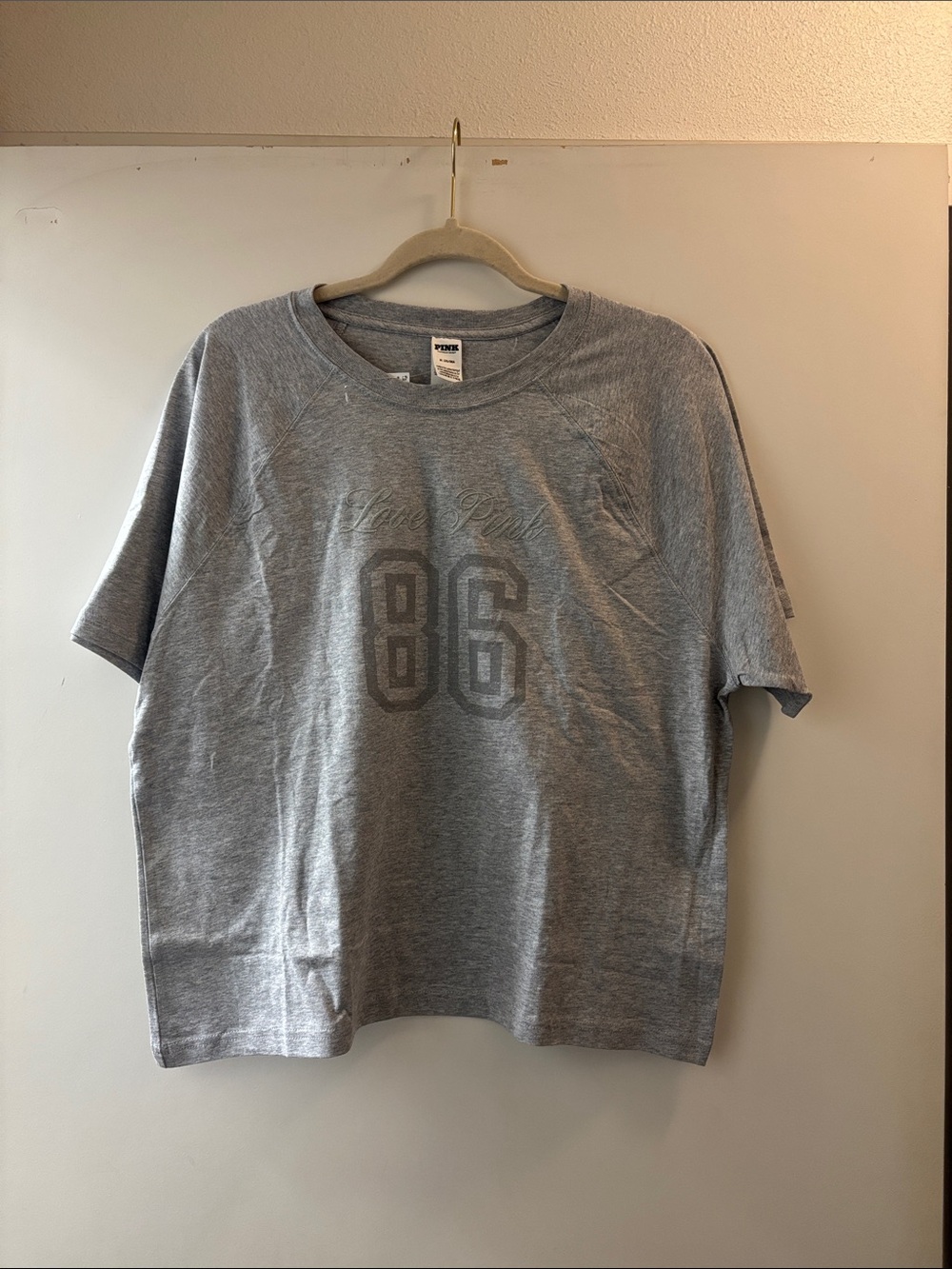 PINK Victoria's Secret Heather Gray Short-Sleeve Tee with '86' Graphic